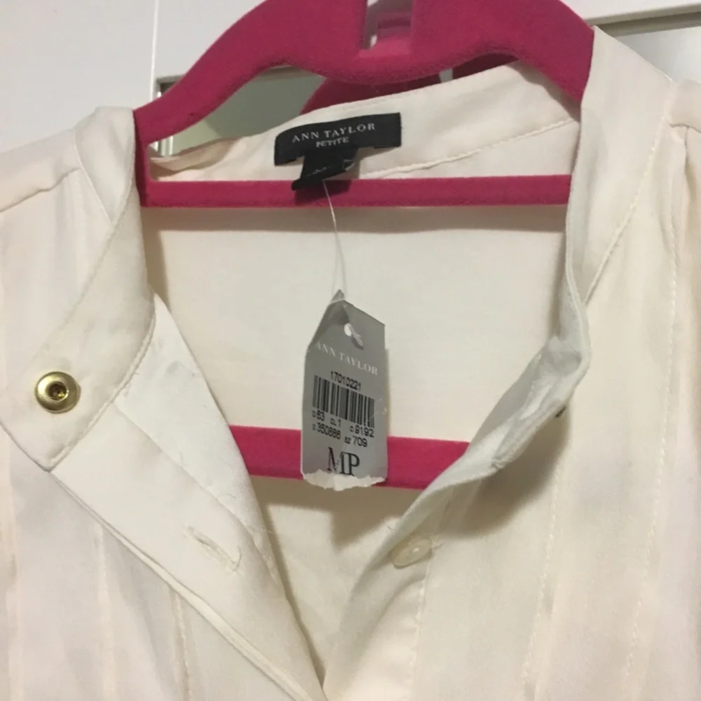 Anne Taylor Cream Ruffle Front Blouse - Picture 5 of 6